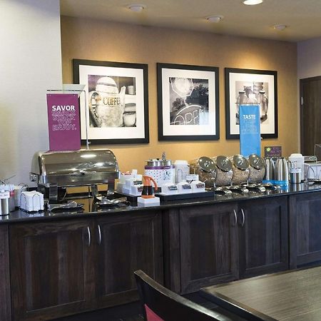 Hampton Inn Маунт Плезант Екстериор снимка