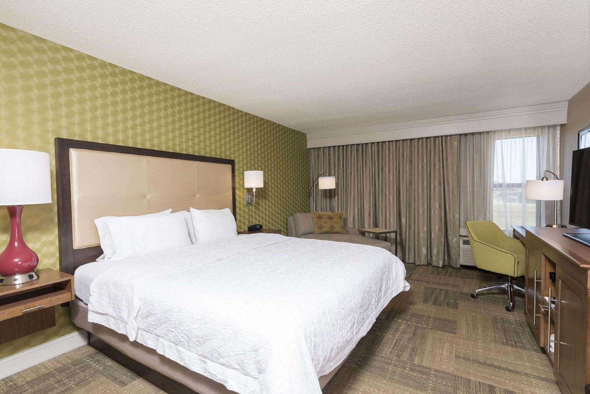Hampton Inn Маунт Плезант Екстериор снимка