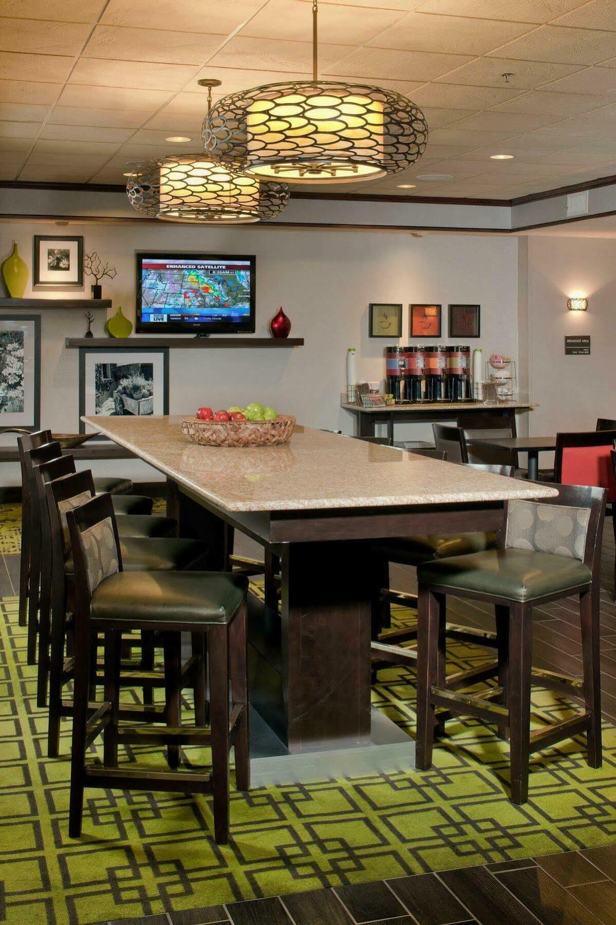 Hampton Inn Маунт Плезант Екстериор снимка