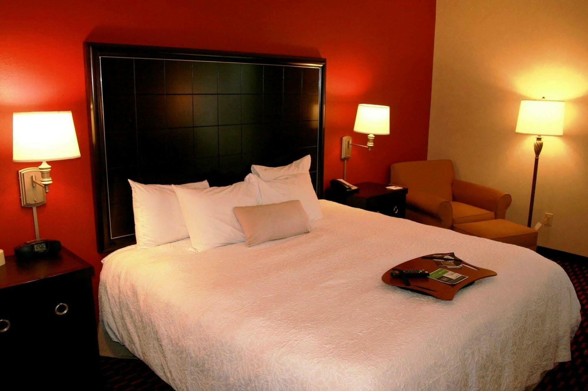 Hampton Inn Маунт Плезант Екстериор снимка